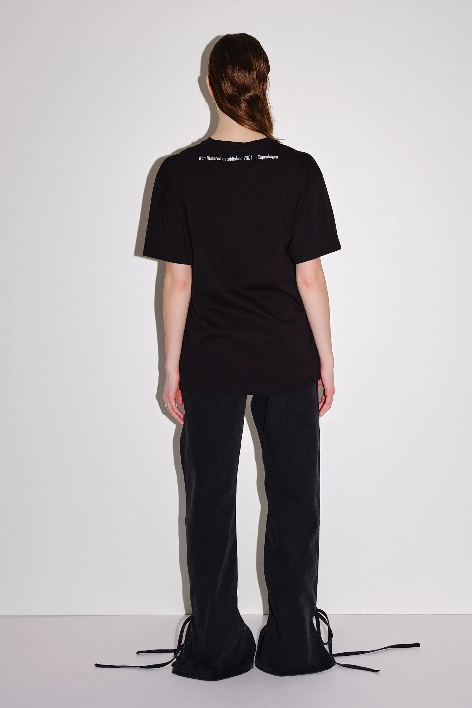 The Staff Tee W - Black