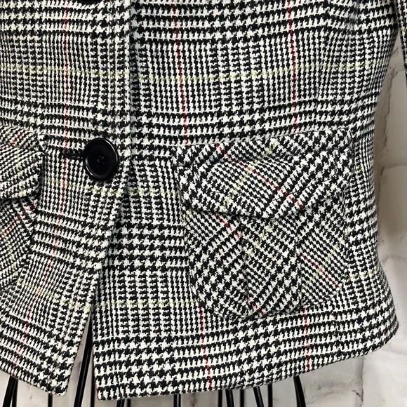 Trina Turk Blazer Plaid Wool Blend Cropped Fully Lined 3/4 Sleeve 3-Button