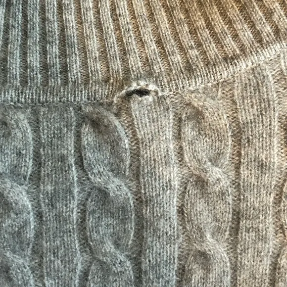 Vertical Design Cashmere Cable Knit Turtleneck Sweater-Gray-Medium