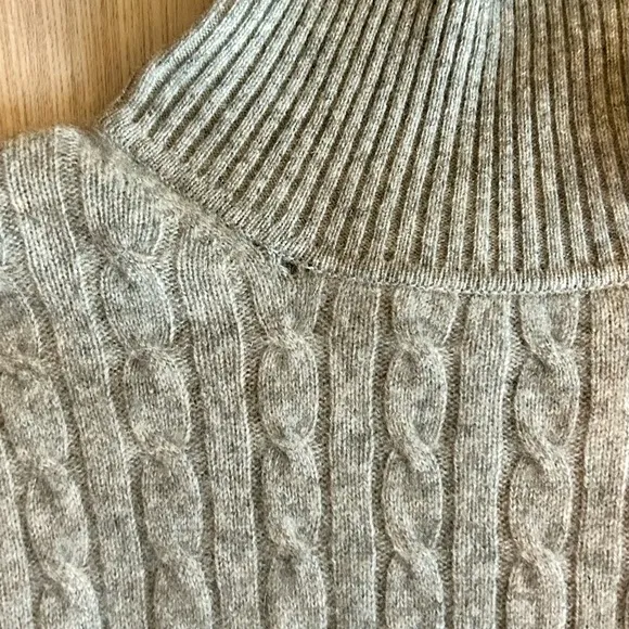 Vertical Design Cashmere Cable Knit Turtleneck Sweater-Gray-Medium