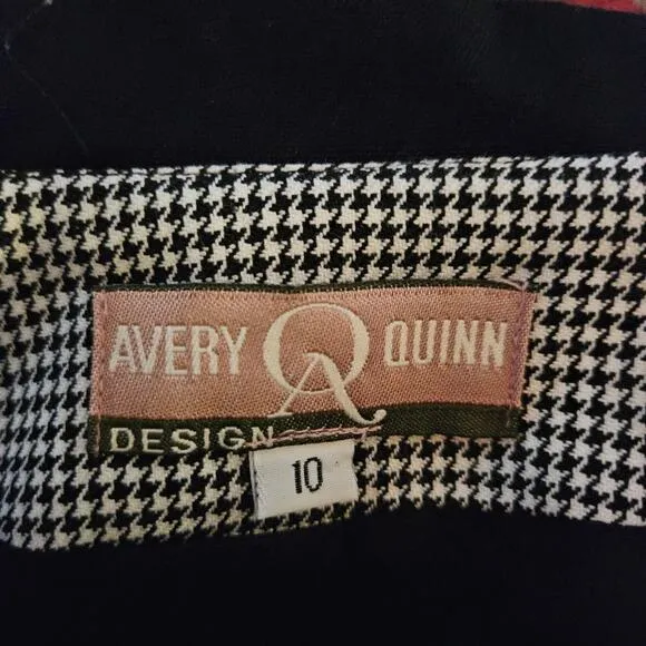 Vintage Avery Quinn Designs houndstooth blazer. Size 6/Small