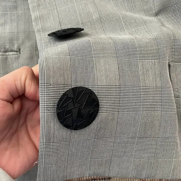 Vintage beautiful plaid large button detail blazer medium