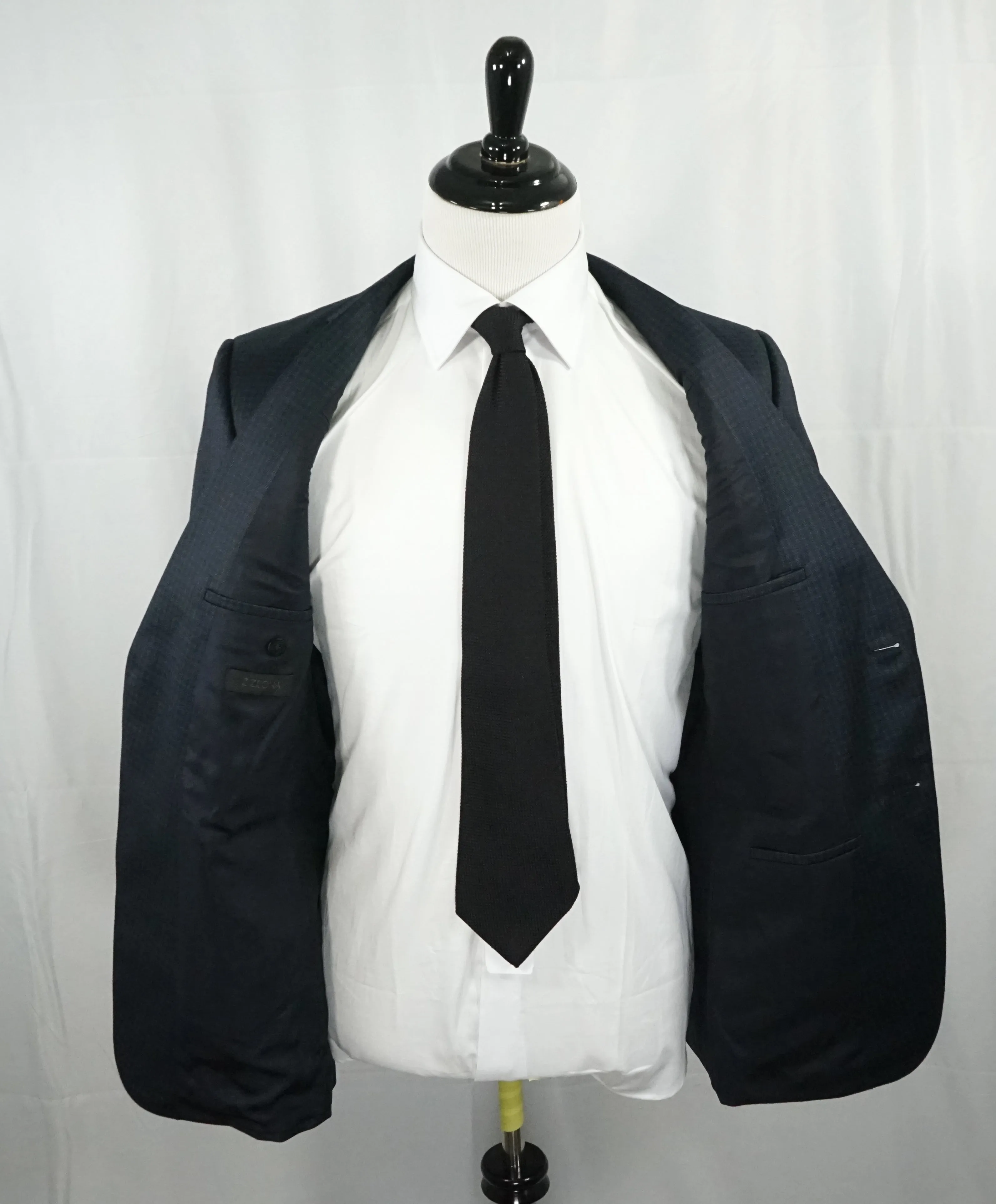 Z ZEGNA - Gray Plaid Check Textured Fabric Drop 8 Wool Suit - 42R