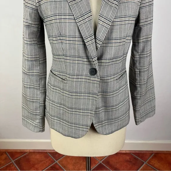Zara Houndstooth Plaid Blazer